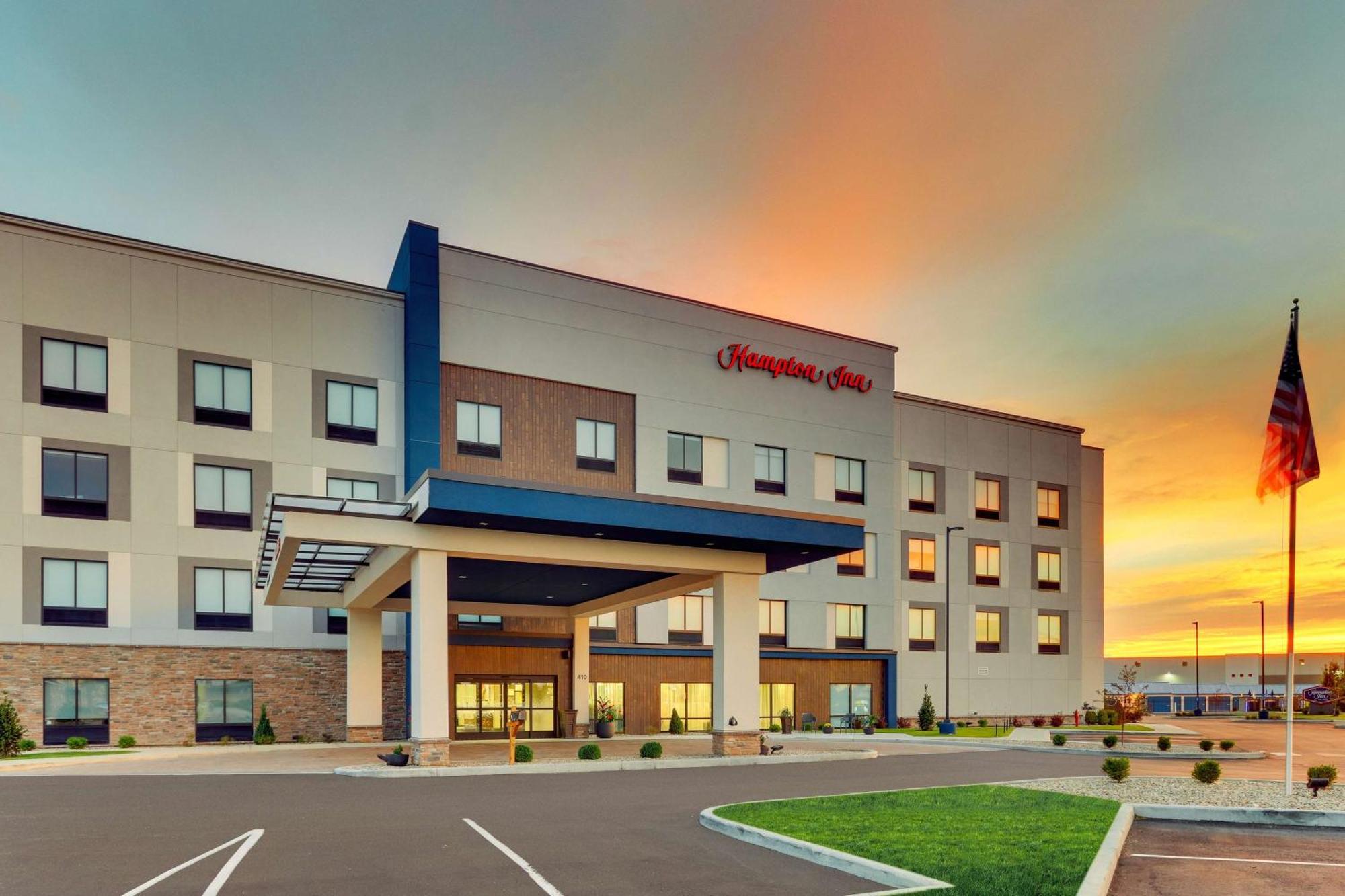 Hampton Inn Lebanon, In Exterior photo